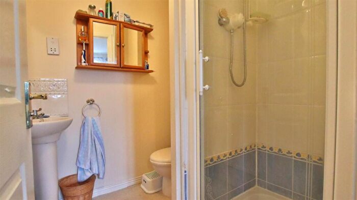3 Bedroom End Of Terrace House For Sale In Musket Close, Walton Cardiff, Tewkesbury, GL20
