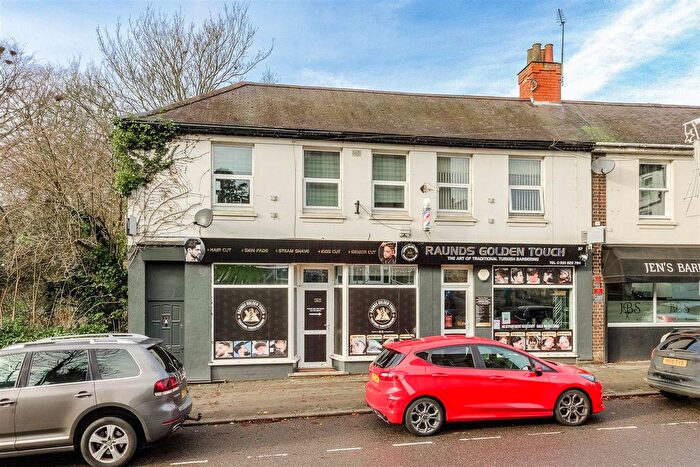 2 Bedroom Flat To Rent In Brook Street, Raunds, Wellingborough, NN9