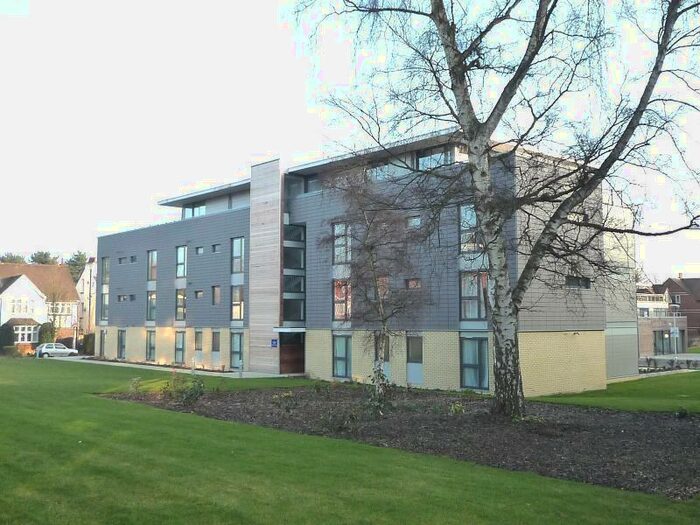 2 Bedroom Apartment To Rent In Lemsford Road, St. Albans, AL1