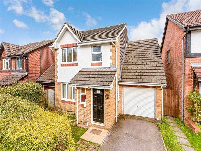 3 Bedroom Detached House For Sale In Cavendish Road, Redhill, Surrey, RH1