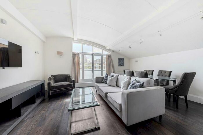 3 Bedroom Flat To Rent In Peony Court, SW10