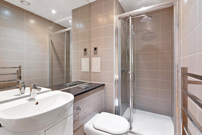 2 Bedroom Apartment To Rent In Flat, Middleditch Court, Chelmsford, CM1