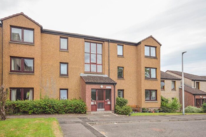 2 Bedroom Flat To Rent In Don Street, Forfar, Angus, DD8