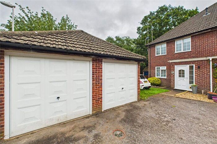 1 Bedroom Maisonette To Rent In The Dell, East Grinstead, West Sussex, RH19