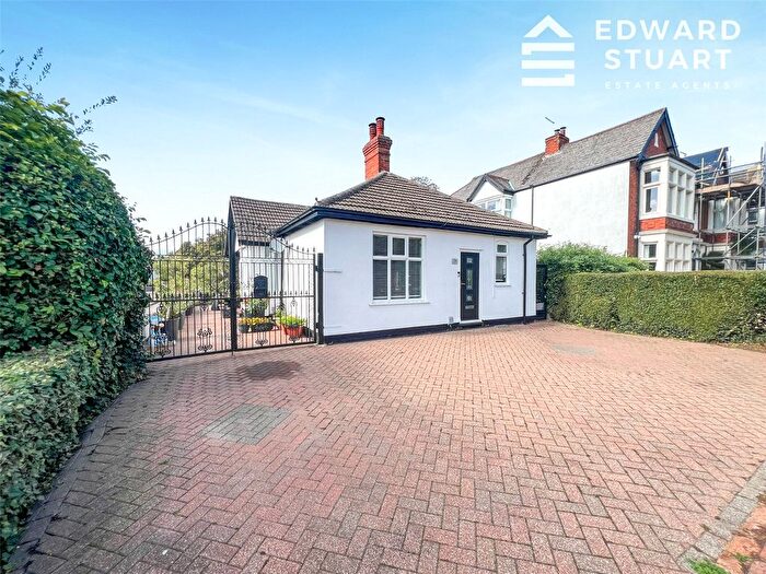 4 Bedroom Detached House For Sale In Thorpe Lea Road, Peterborough, Cambridgeshire, PE3