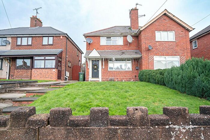 3 Bedroom Semi-Detached House For Sale In Canterbury Road, West Bromwich, B71