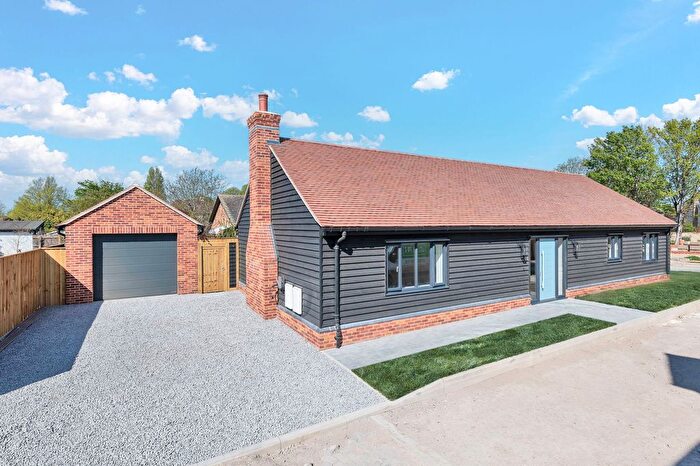 3 Bedroom Bungalow For Sale In The Cedars, Bassingbourn, SG8