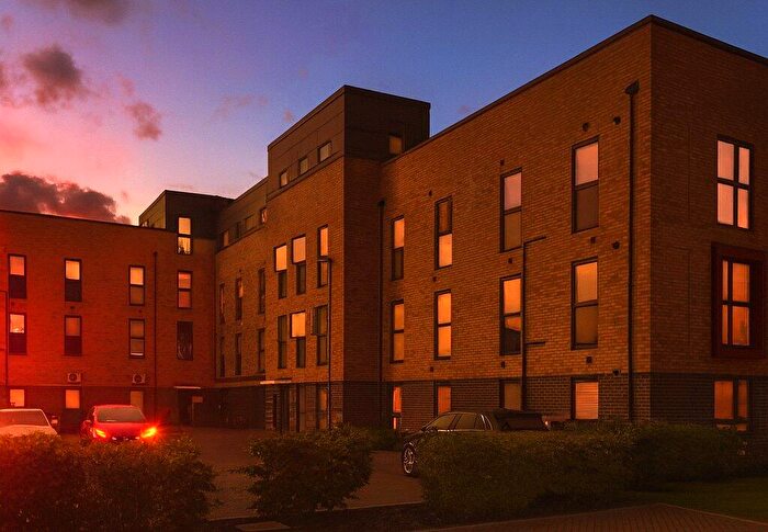 2 Bedroom Apartment For Sale In Hamilton Court, Thorpe Close, Bordon, GU35