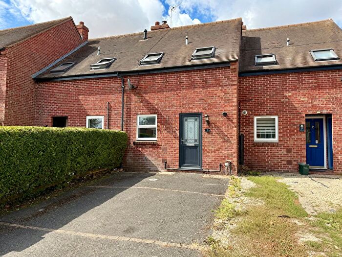 2 Bedroom Terraced House For Sale In Dunsden Close, Didcot, OX11