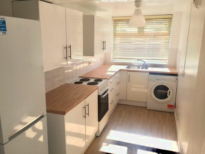 1 Bedroom Flat To Rent In Mildmay Road, Romford, RM7