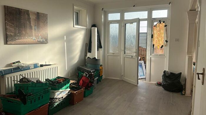 2 Bedroom Detached Bungalow For Sale In Beach Way, Jaywick, Clacton-On-Sea, CO15