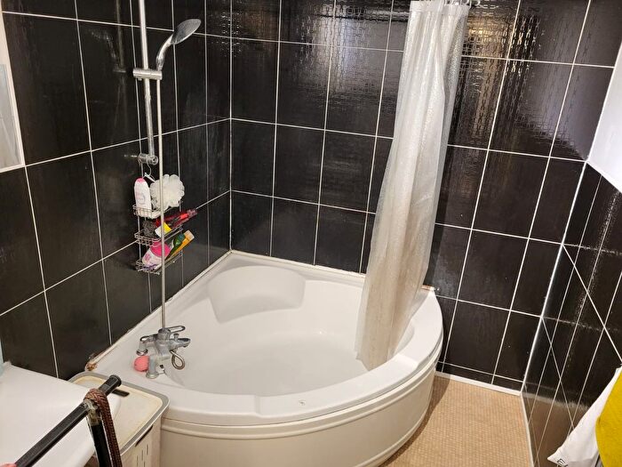 1 Bedroom Flat For Sale In Park Street, Luton, LU1