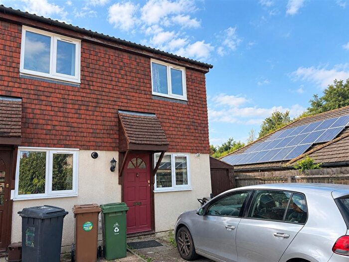 2 Bedroom Property To Rent In Tiptree Close, Mapleton Road, London, E4