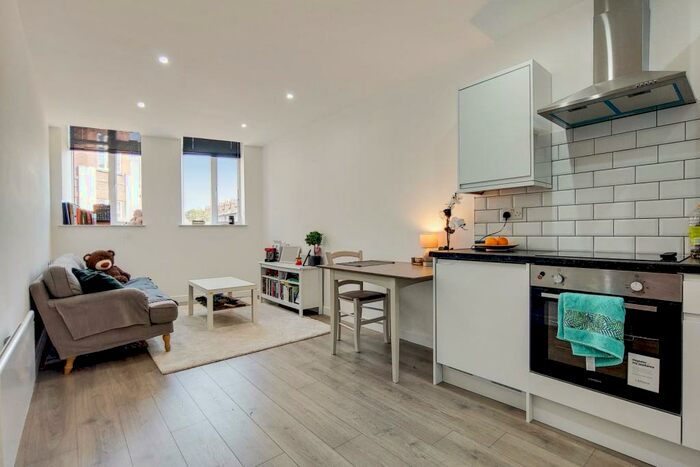 1 Bedroom Flat To Rent In Lewis Grove, London, SE13