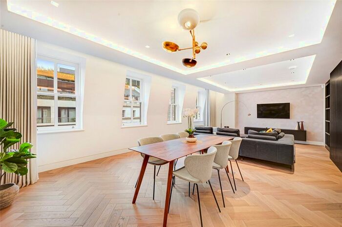2 Bedroom Flat To Rent In Stanhope Gate, Mayfair, W1K