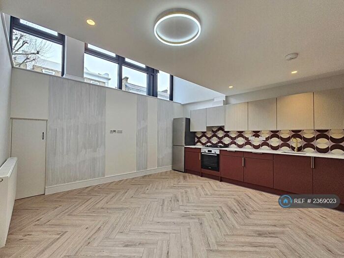 2 Bedroom Flat To Rent In Sunderland Road, Forest Hill - London, SE23