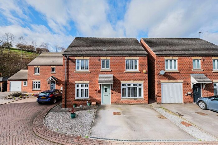 4 Bedroom Detached House For Sale In Dixon Court, Leeds, West Yorkshire, LS12