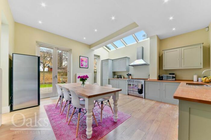 4 Bedroom Semi-Detached House To Rent In Lanercost Road, London, SW2