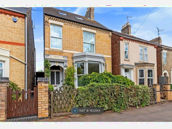 4 Bedroom Detached House To Rent In Aldermans Drive, Peterborough, PE3