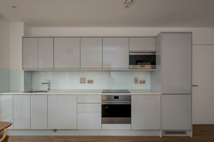 2 Bedroom Flat To Rent In Hooper Street, Birmingham, B18