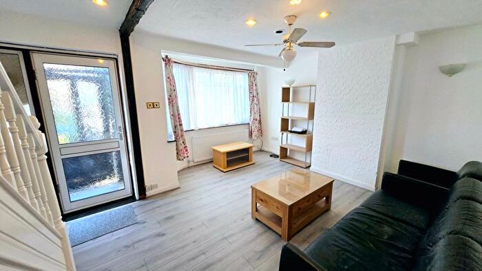 3 Bedroom Terraced House To Rent In Stanley Avenue, Greenford, UB6