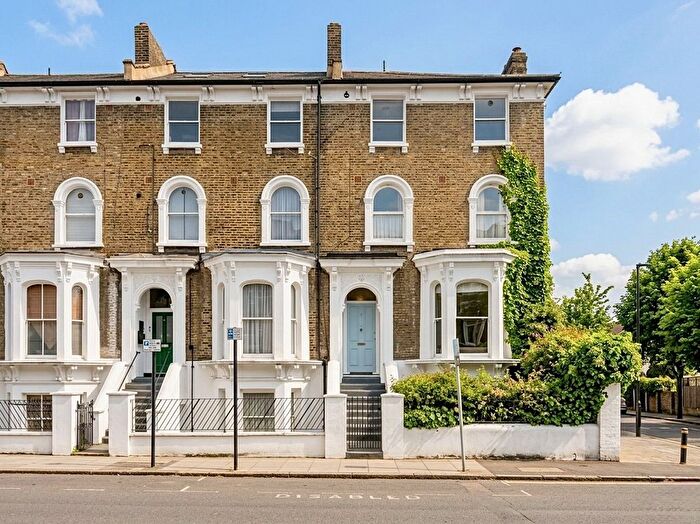 1 Bedroom Flat For Sale In Gauden Road, London, SW4