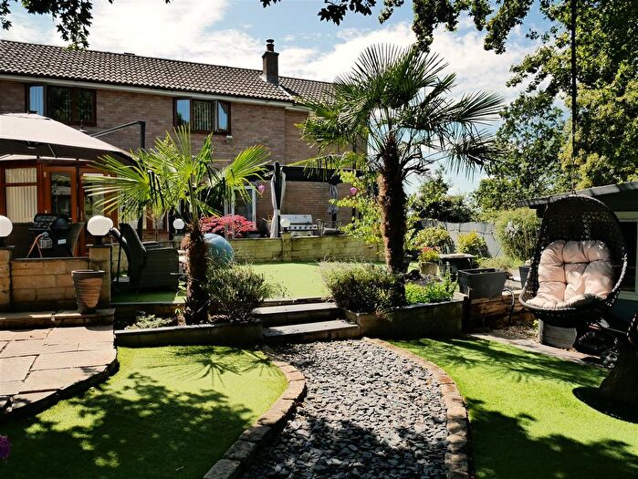 4 Bedroom Detached House For Sale In Westerham Walk, Calne, SN11
