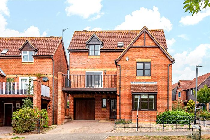 4 Bedroom Detached House For Sale In Garthwaite Crescent, Shenley Brook End, Milton Keynes, Buckinghamshire, MK5