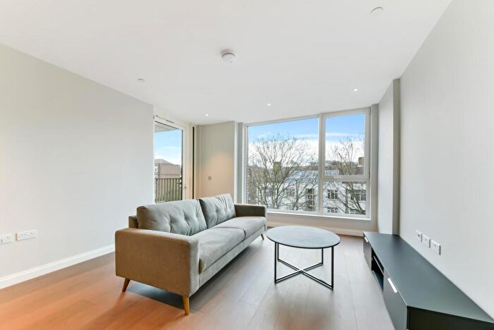 1 Bedroom Apartment For Sale In Phoenix Court, Gasholder Place, SE11