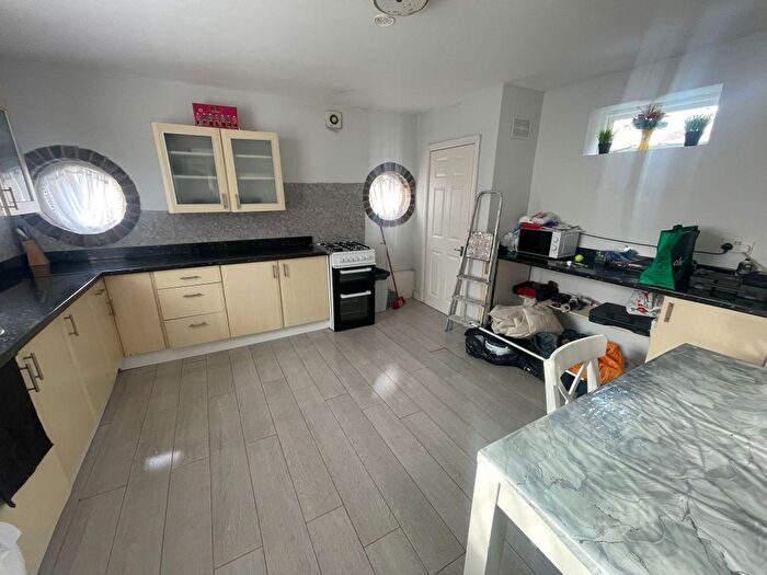 3 Bedroom Terraced House To Rent In Star Cottage, Luptons Buildings, Tong Road, Leeds, LS12