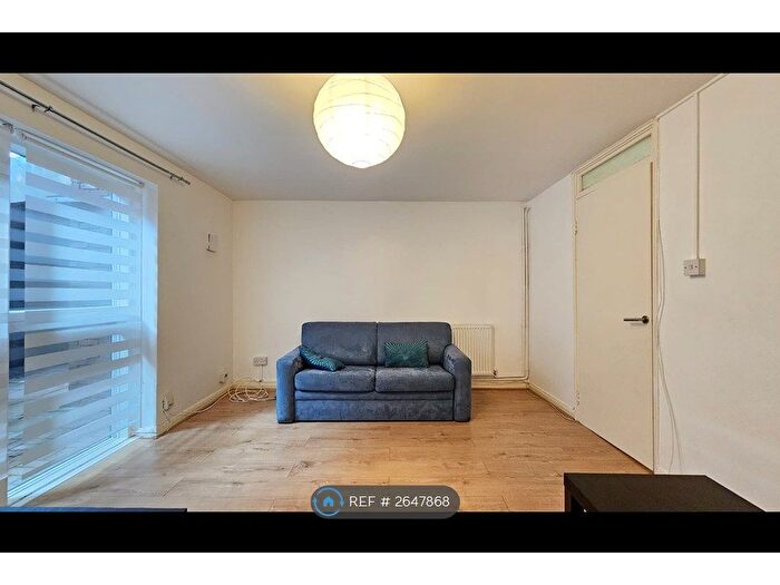 1 Bedroom Flat To Rent In Brookes Court, London, EC1N