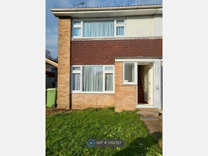 2 Bedroom End Of Terrace House To Rent In Sandford Road, Sittingbourne ME10