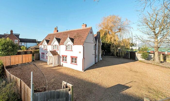 7 Bedroom Detached House For Sale In Goldington Road, Bedford, MK40
