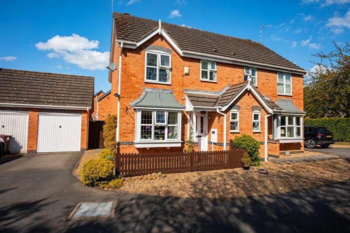 3 Bedroom Semi-Detached House For Sale In Carisbrooke Road, Mountsorrel, LE12