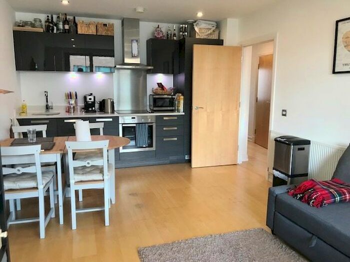 2 Bedroom Flat To Rent In Downham Wharf, Hertford Road, London, N1