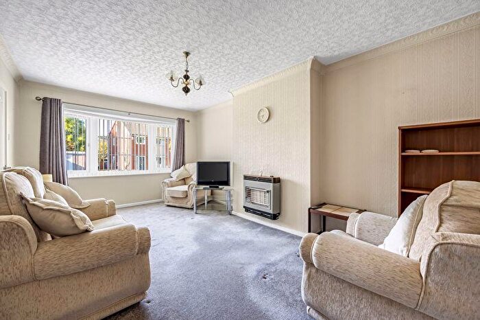 2 Bedroom Bungalow For Sale In Collingwood Road, Chorley, PR7