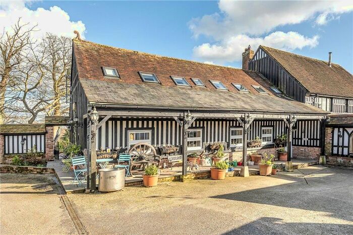 3 Bedroom End Of Terrace House For Sale In Redbridge Farm, Dolmans Hill, Lytchett Matravers, BH16