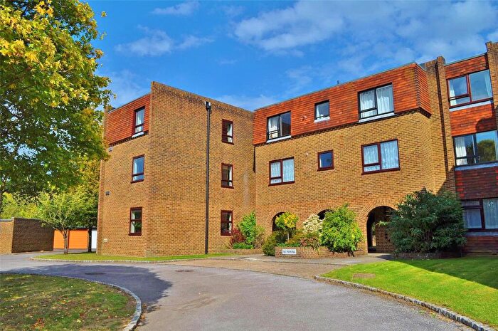 2 Bedroom Apartment To Rent In Mulberry Court, Guildford, Surrey, GU4