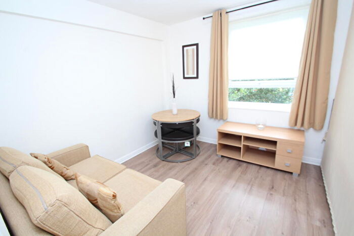 Studio To Rent In Altyre Road, Croydon, CR0