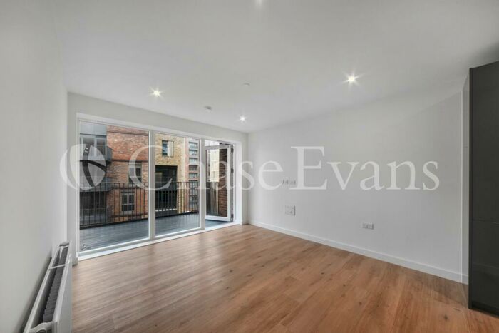 2 Bedroom Apartment To Rent In Beeley House, Clarendon, Haringey, N8