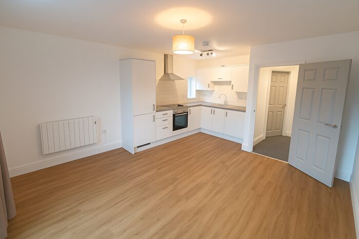 1 Bedroom Apartment To Rent In Chesterfield Road South, Mansfield, NG19