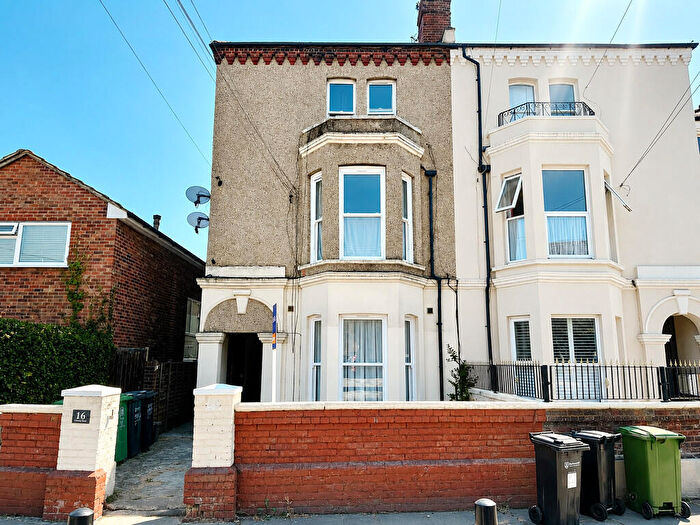2 Bedroom Flat For Sale In Outram Road, Southsea, PO5