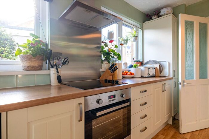 2 Bedroom Bungalow For Sale In Tennacott Heights, Bideford, EX39