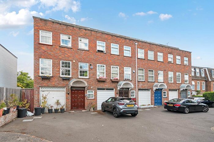 4 Bedroom Town House To Rent In Dene Road, Northwood, HA6