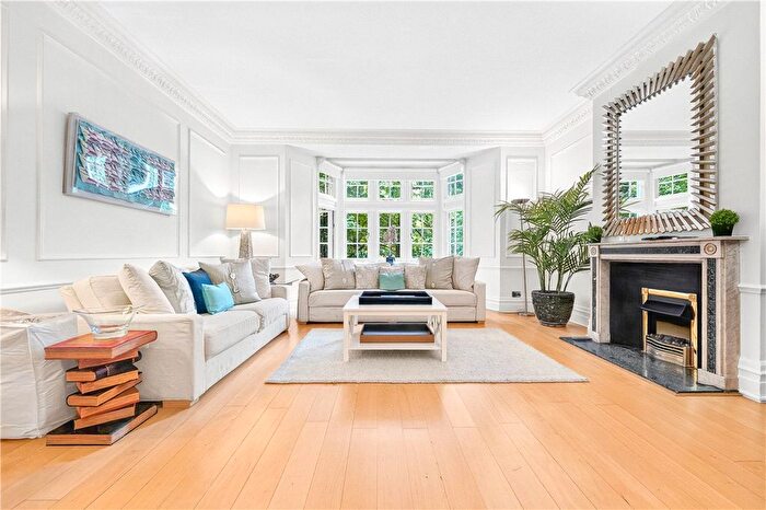 4 Bedroom Flat For Sale In Knightsbridge, Belgravia, London, SW1X