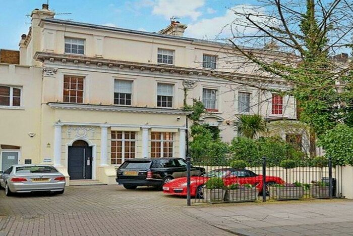4 Bedroom Flat To Rent In Finchley Road, St Johns Wood, NW8