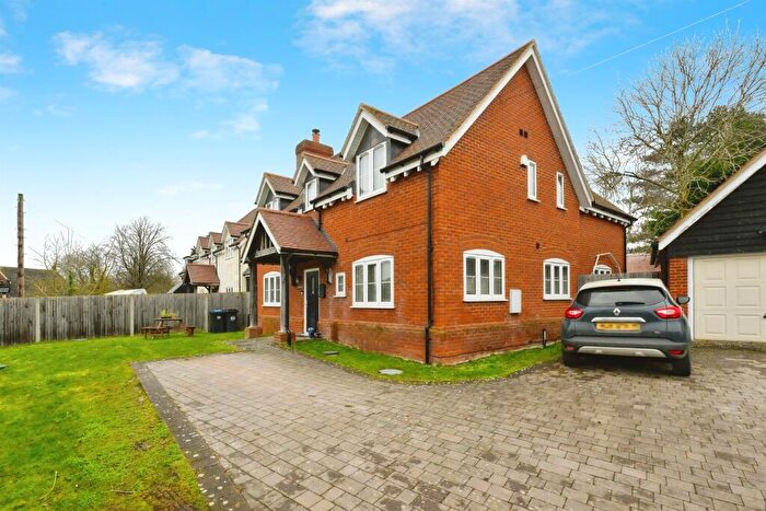 4 Bedroom Detached House For Sale In Ginns Road, Buntingford, SG9