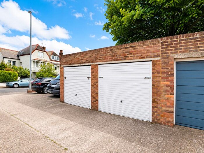 Garage / Parking To Rent In Garage, West Cliff Road, Broadstairs, Kent, CT10