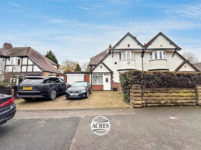 3 Bedroom Semi-Detached House For Sale In Rocky Lane, Perry Barr, Birmingham, B42