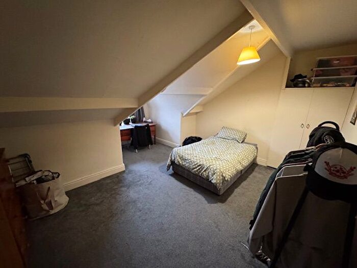 6 Bedroom Terraced House To Rent In Brudenell Road, Hyde Park, Leeds, LS6